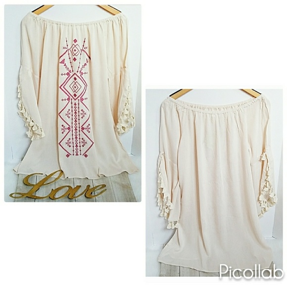 Off-Shoulder Cream w/Tassle Sleeve Tunic - Picture 3 of 7